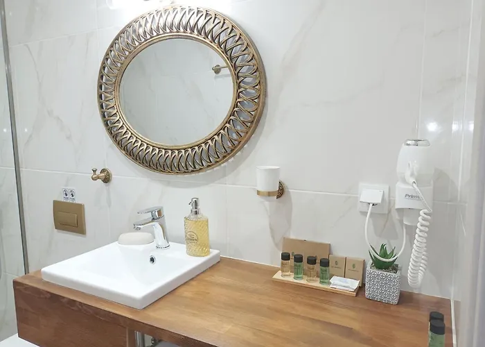 Nikola's & Joanna's ארגוסטולי